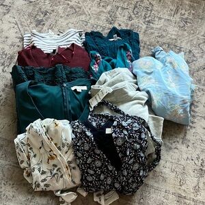 Lot (9) Assorted Women's Clothing Bundle M